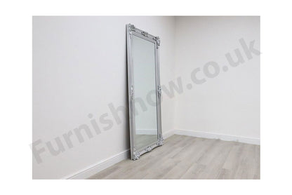 Lucy Mirror