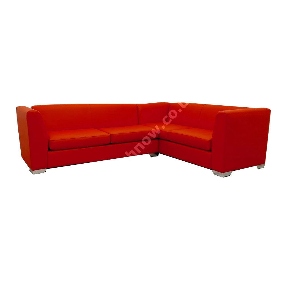Canterbury Red Closeup Life Style