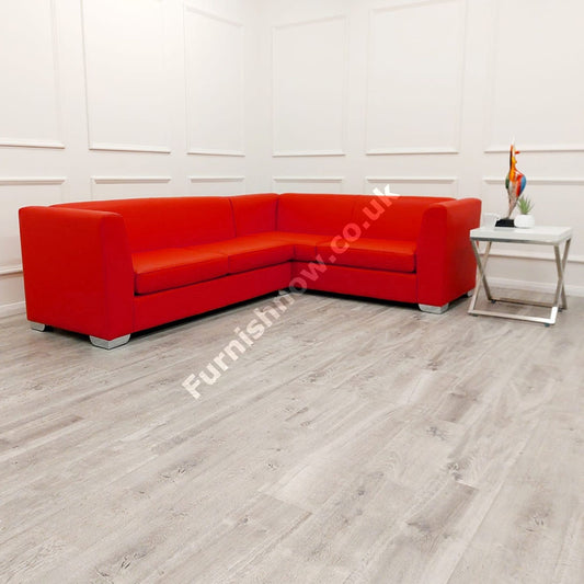 Canterbury Red Closeup Life Style